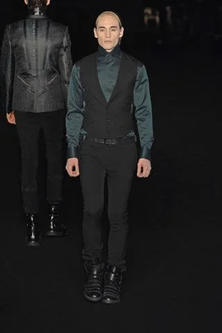 Look 14
